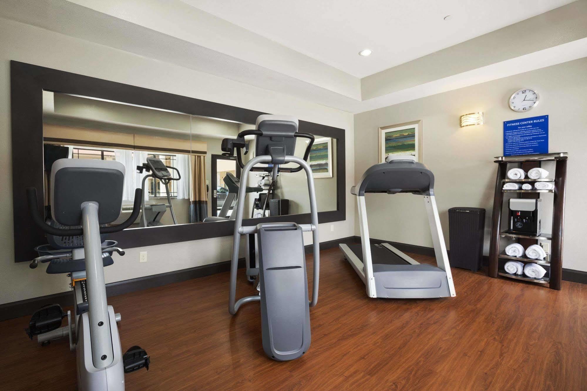 Days Inn & Suites By Wyndham Houston North-Spring Westfield Exteriör bild